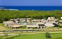 S´Incantu Resort - Pohled na residenci a moře, Villasimius, Sardinia