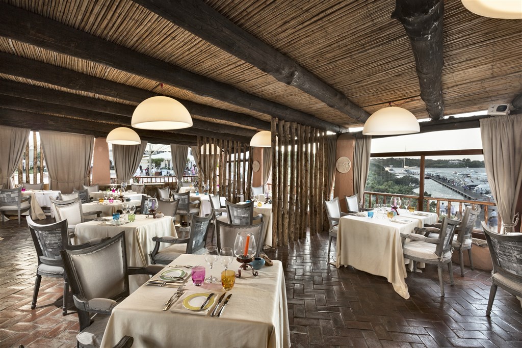 Pergola Restaurant, Porto Cervo, Sardinie