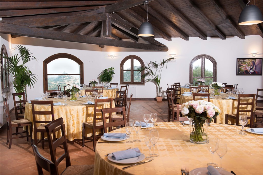 Restaurace, Posada, Sardinie