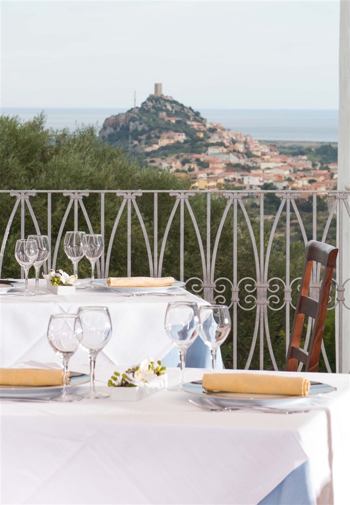 Panoramatická terasa, Posada, Sardinie