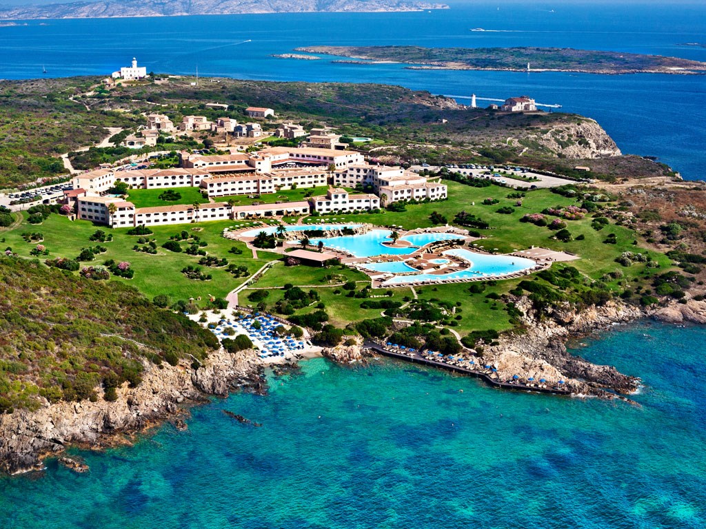 Celkový pohled na resort, Porto Cervo, Costa Smeralda, Sardinie