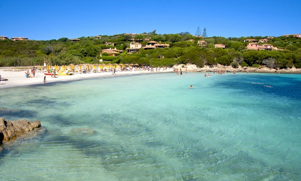 Pláž Cala Granu by sardinianbeaches.com, Costa Smeralda, Sardinie