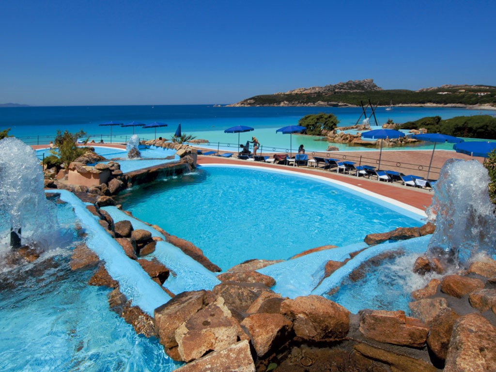 Bazény s přelivem, Capo Testa - Santa Teresa, Sardinie