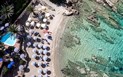 Grand Hotel Smeraldo Beach - Soukromá hotelová pláž s plážovým servisem, Baja Sardinia, Sardinie