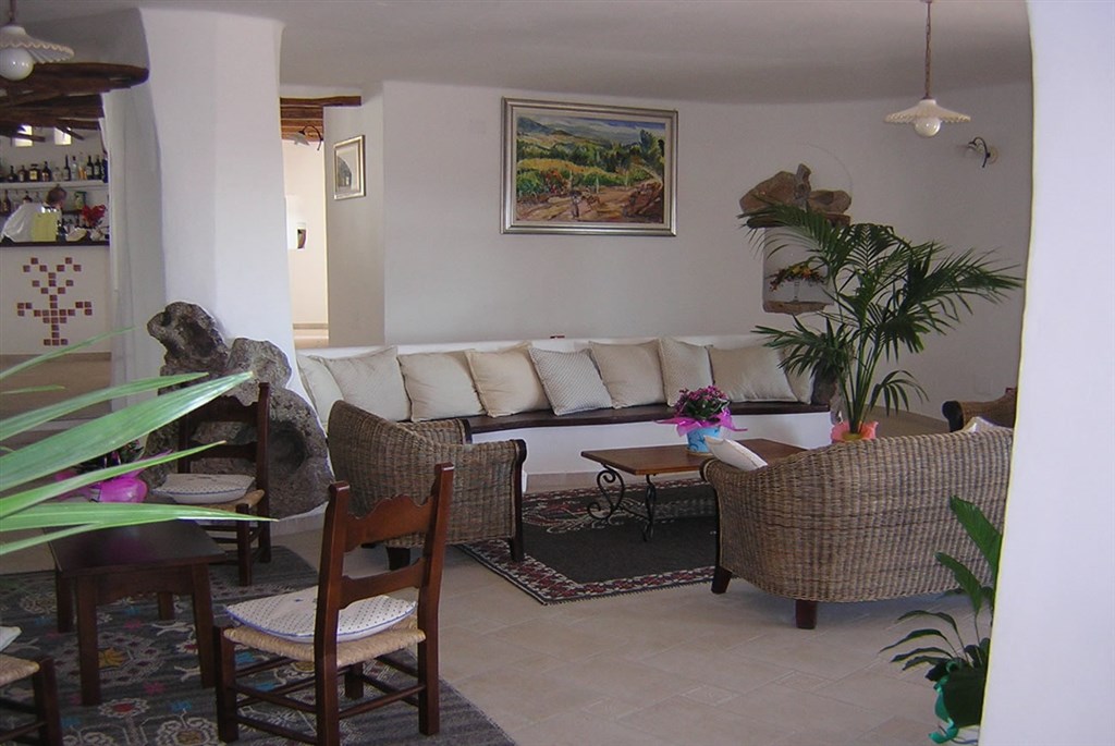 Nuraghe Arvu - Vstupní hala, Cala Gonone, Sardinia