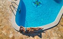 Lu´ Hotel Carbonia - Opalování u bazénu, Lu´ Carbonia, Sardinie