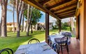 Blu Hotel Laconia Village - Venkovní terasa restaurace, Cannigione, Sardinie