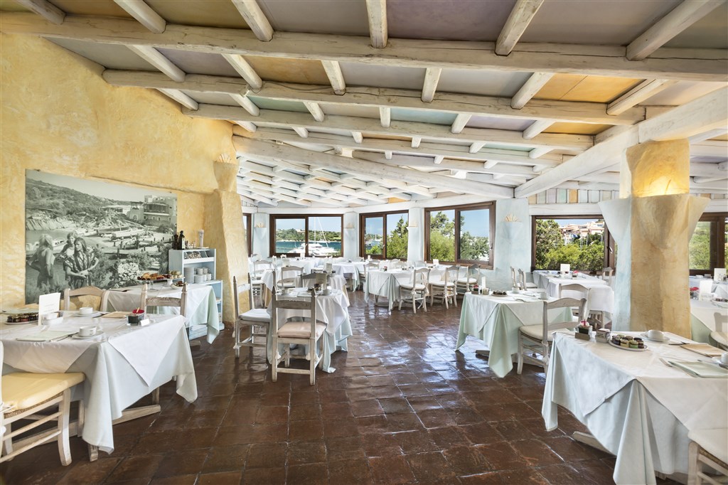 Snídaně, Porto Cervo, Sardinie