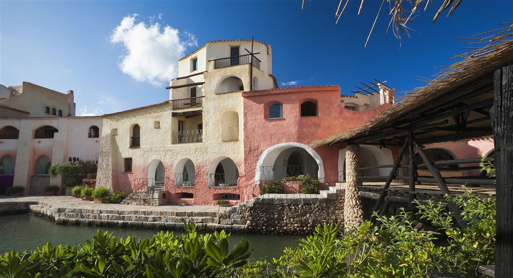 Exteriér hotelu, Porto Cervo, Costa Smeralda, Sardinie