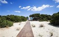 Villas Resort - Chodníček k pláži, Santa Giusta, Sardinie