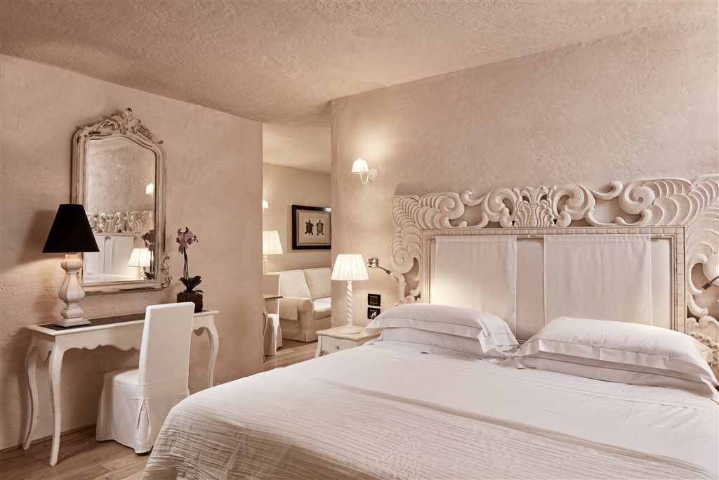 Pokoj JUNIOR SUITE, Costa Rei, Sardinie