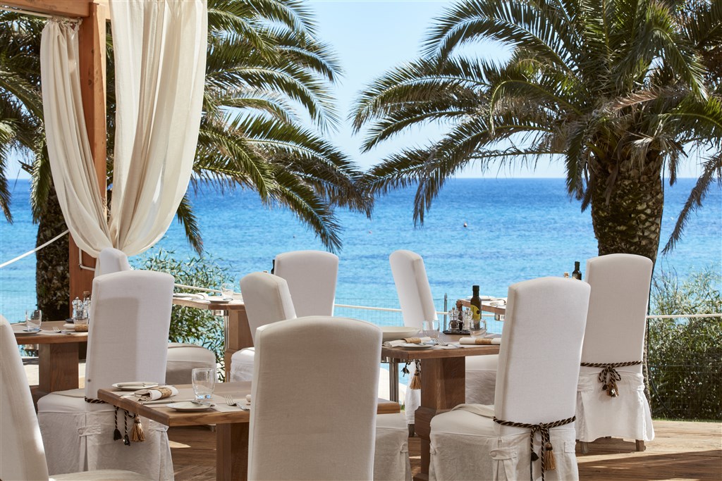 Restaurace BELLA VISTA GRILL, Costa Rei, Sardinie