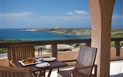 Marinedda Hotel Thalasso &  Spa - Terasa pokoje PRESIDENT VISTA MARE s výhledem na moře, Isola Rossa, Sardinie