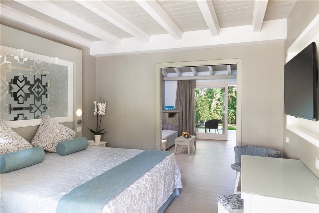 LUXURY FAMILY BUNGALOW, Santa Margherita di Pula, Sardinie