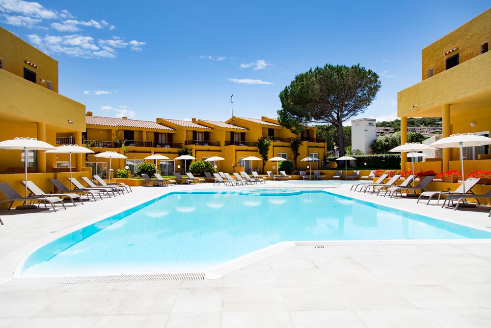 Blu Hotel Laconia - Bazén, Cannigione, Sardinie