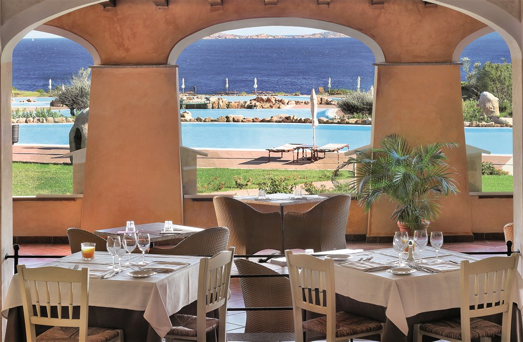 Restaurace Pagoda, Porto Cervo, Costa Smeralda, Sardinie