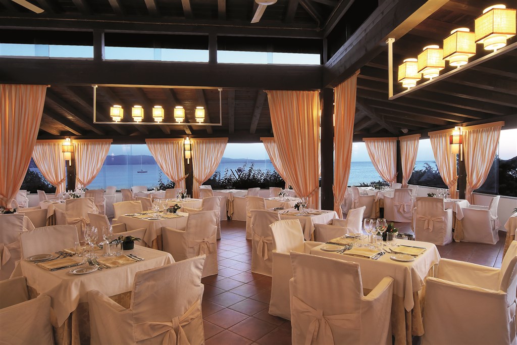 Restaurace Pagoda, Capo Testa - Santa Teresa, Sardinie