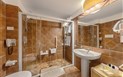 Colonna Resort - Koupelna v pokoji pro hendikepované, Porto Cervo, Costa Smeralda, Sardinie